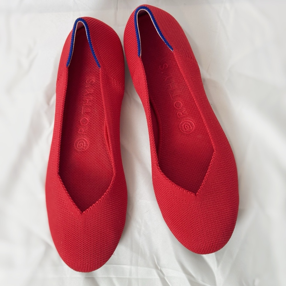Rothy's , red round-toe ballet flat, womens US size 8.5 (fits like 8)